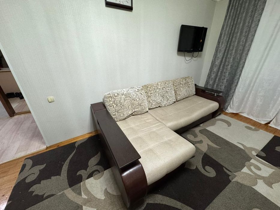 Продам диван угловой