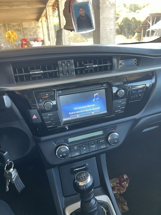 TOYOTA Corolla 2015 — imagine 4