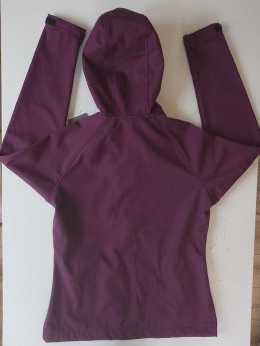 Оригинално софшел туристическо яке