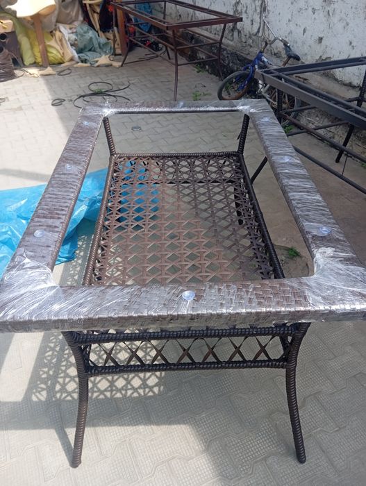 Optim arzon narxlarda sifatli ratan stol sutularini tafsiya etamiz