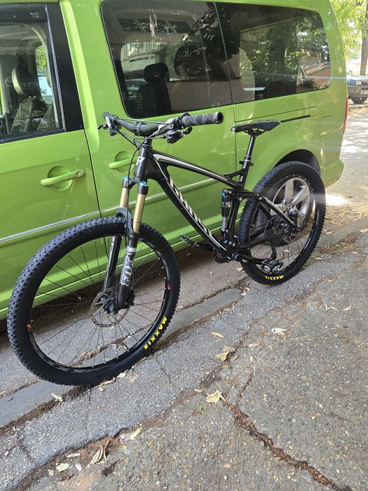 Карбонов планински велосипед Ghost