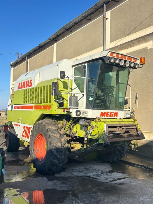 Combina Claas mega 208