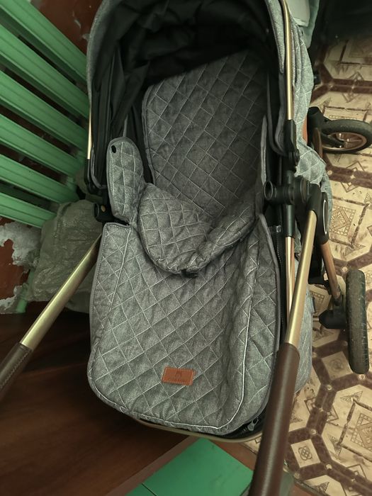 Продается … коляска бу