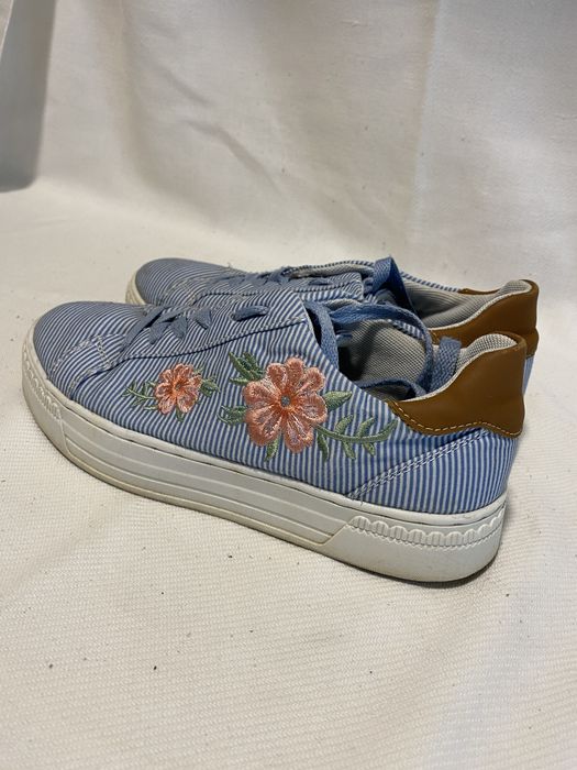 Tenesi colorati cu model floral