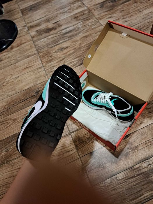 Дамски маратонки Nike waffle one