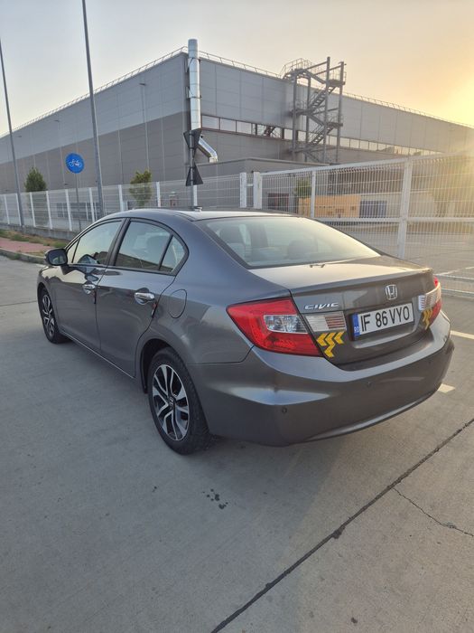 Honda Civic 1.8 i-VTEC 141 CP Automată Gpl