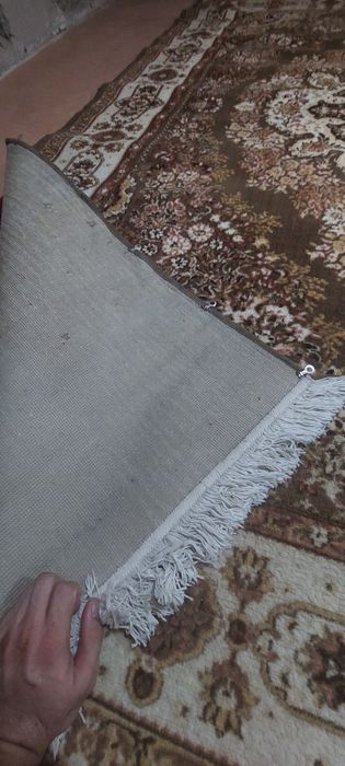 Продам б/у ковер.