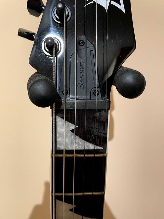 Китара Ibanez GRG121-DX + Кубе Harley Benton HB-20R + аксесоари