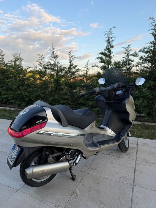 Scuter 125 cm³ Piaggio X8, an 2004-16000 km