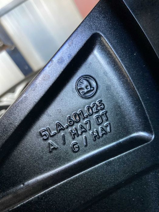 Jante Noi Skoda Enayq Anvelope vara Hankook 235 55 19