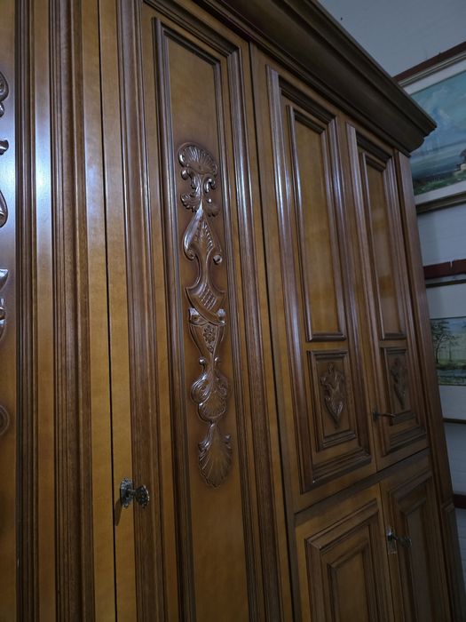 Dormitor lemn masiv Dulap pat noptiere comoda