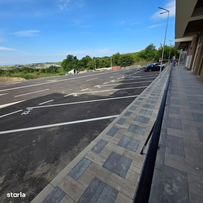 Spatiu com. Rasarit de Soare Copou-Fiald (ansamblul)