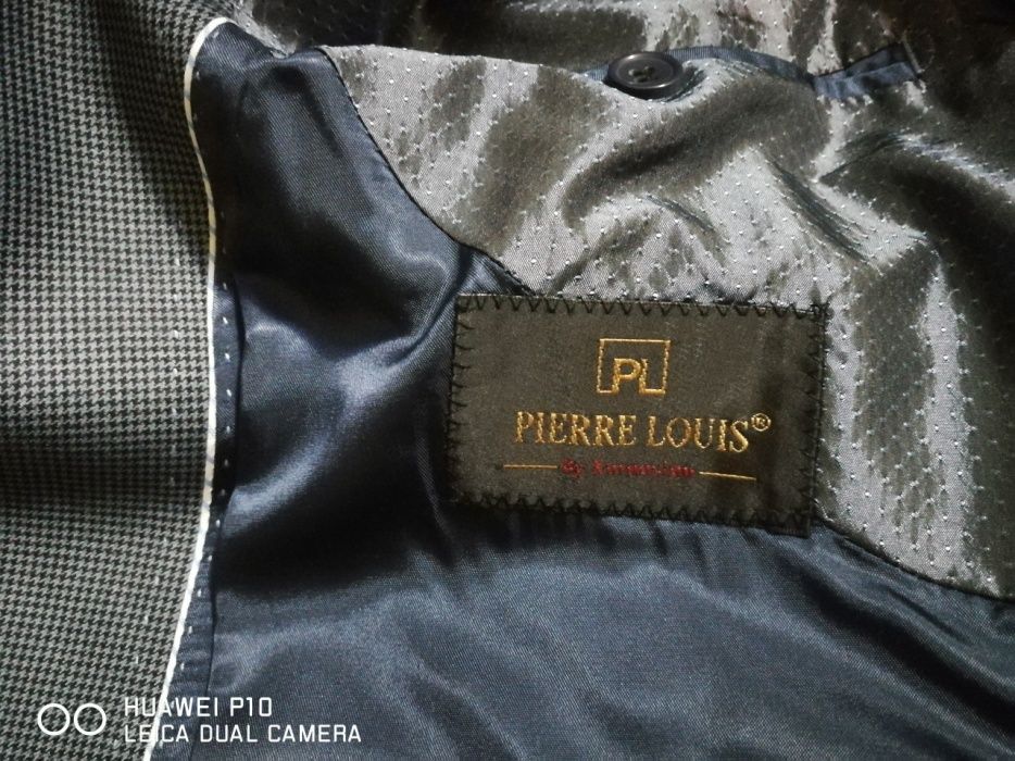 Продам Костюм в отличном состоянии