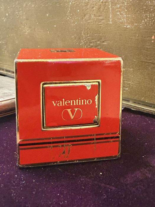Bricheta de birou cu parfum Valentino placata aur