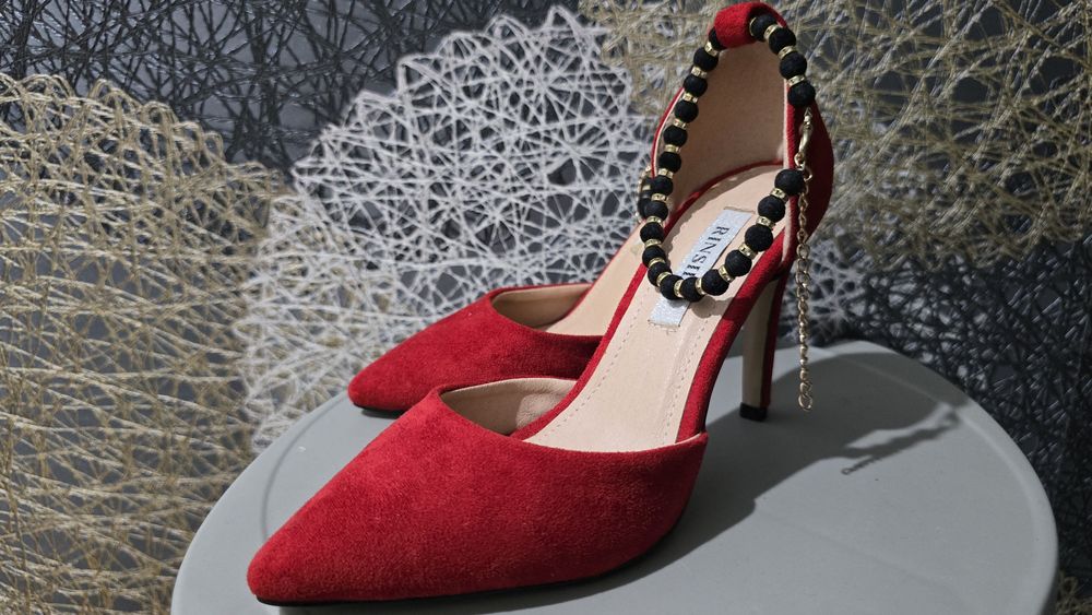 Распродажа стильной обуви