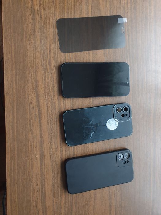 Vând  Iphone  12