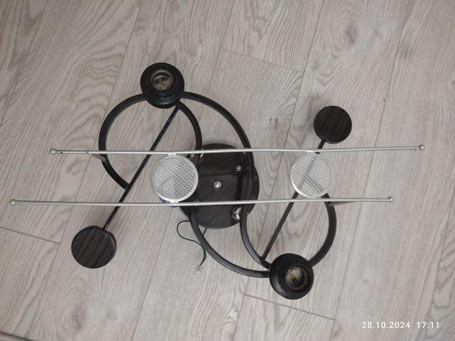 Люстра с одним плафоном