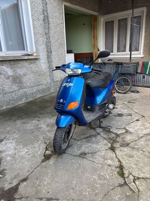 Продавам piaggio zip 50cc