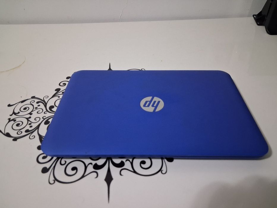 Продаётся нетбук HP