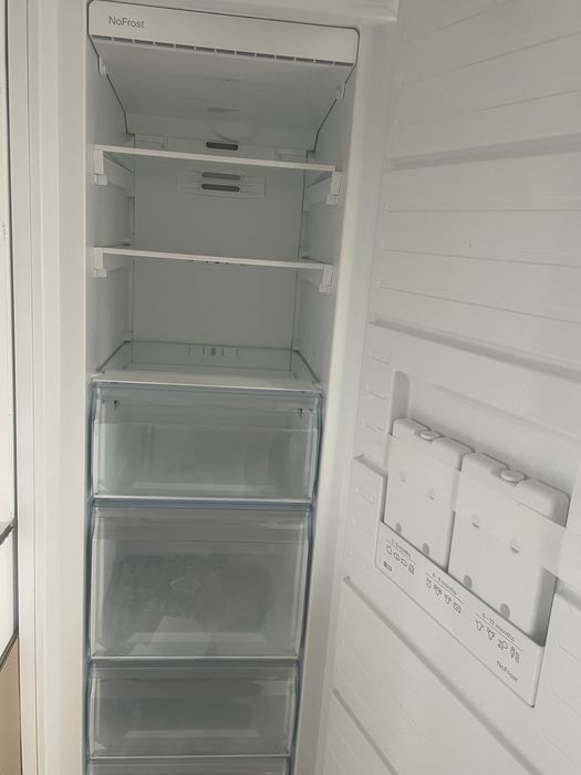 Congelator vertical Bosch. No frost