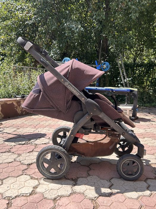 Коляска Maxi Cosi