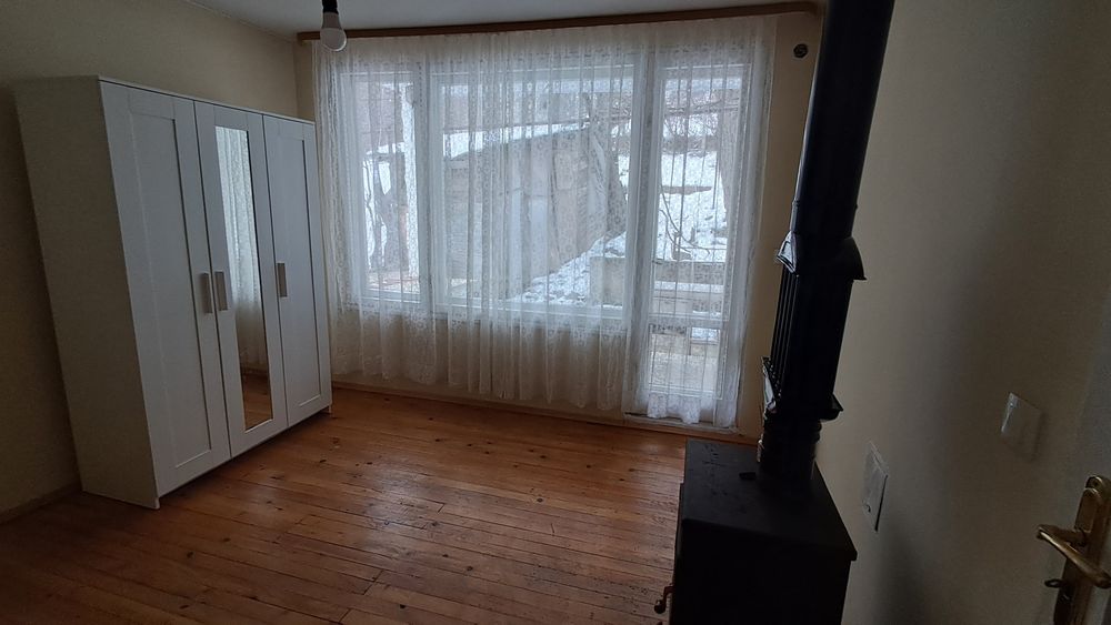 Дава се под наем Етаж от къща в с. Кокаляне, Област София-град - 86 кв.м за 306 € - Снимка #11