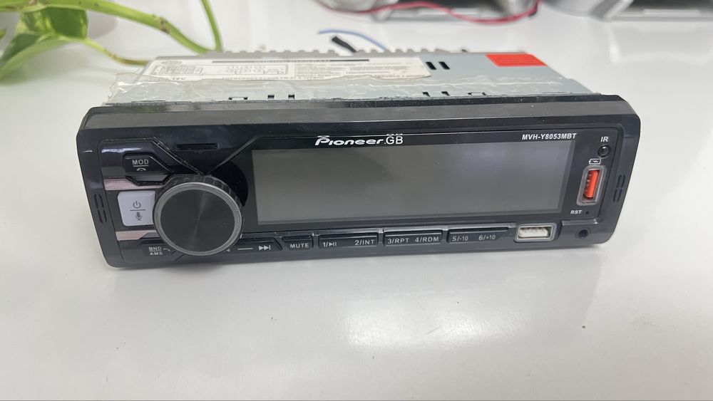 Продам магнитолу