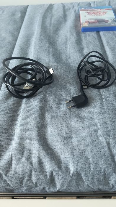 Consola Sony PlayStation 4 FORNITE PS4 500 GB  controlere și 3 jocuri