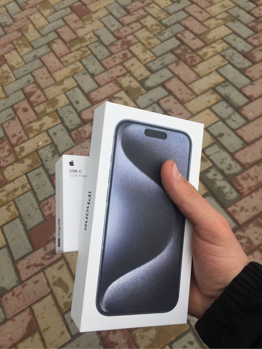 Продам айфон 15прр на 256 гб