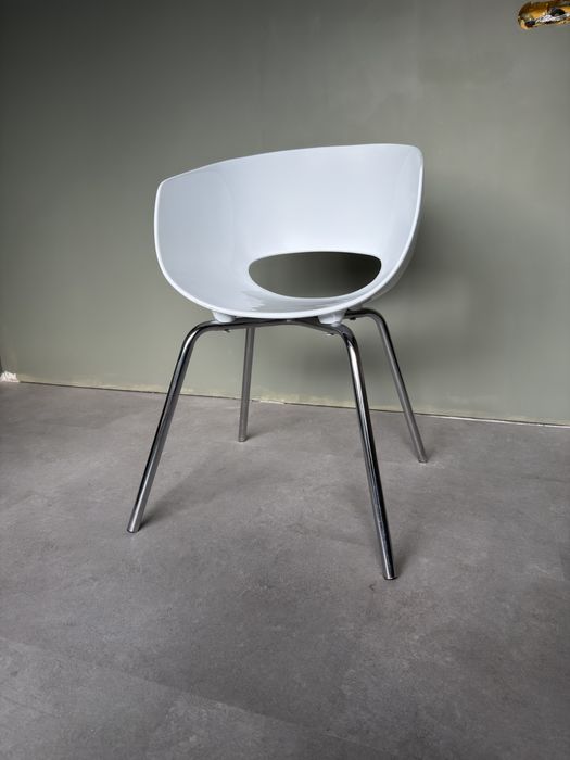 Дизайнерски италиански столове за кухня “Orbit”