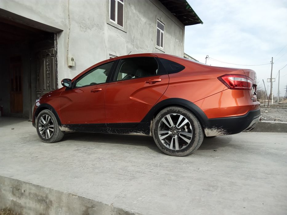 Лада Веста кросс