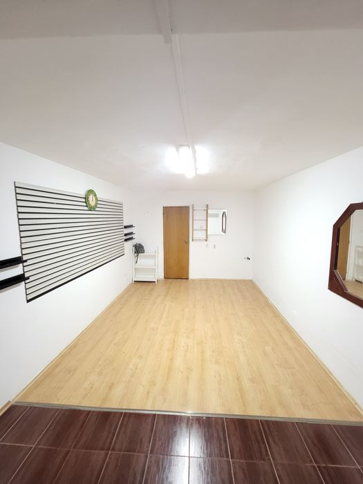 Spațiu de închiriat