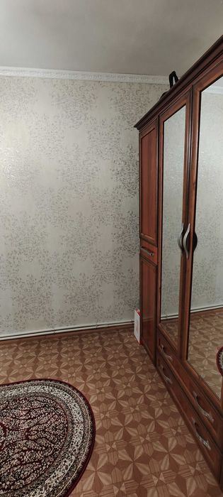 Коттедж угловой продается