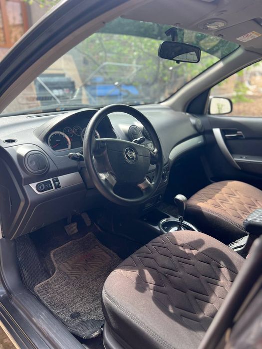 нексия 3 сотилади