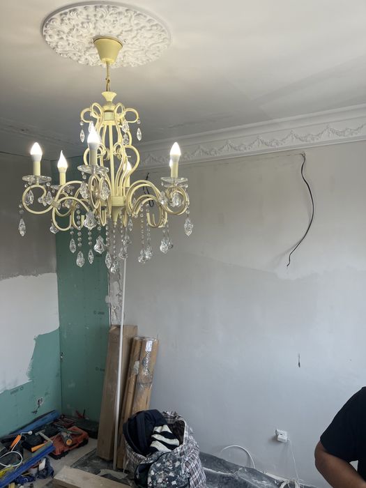Продам две одинаковые люстры