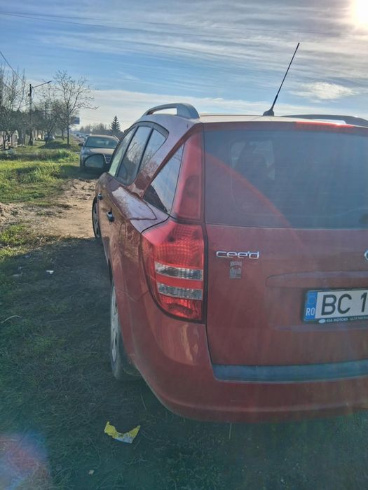 Vând kia ceed 2009 unic proprietar