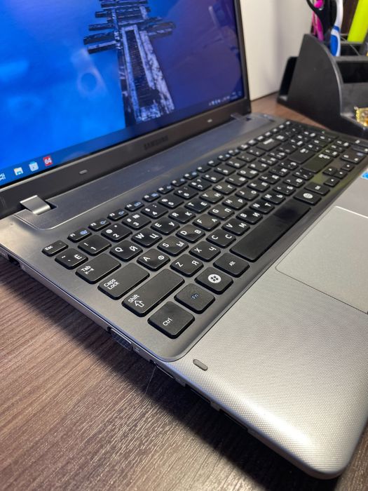Ноутбук Samsung NP350V5C