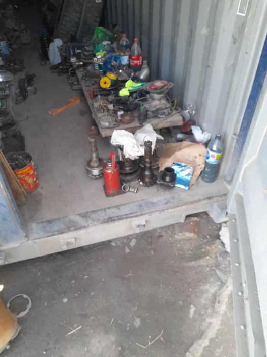 Зил запчастлар сотилади