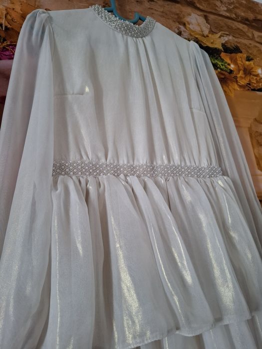 Блестящее лазерное платье