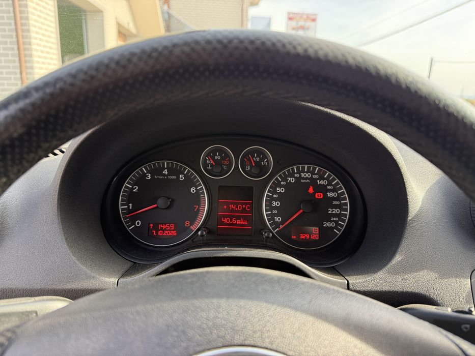 Audi A3 8P in doua usi