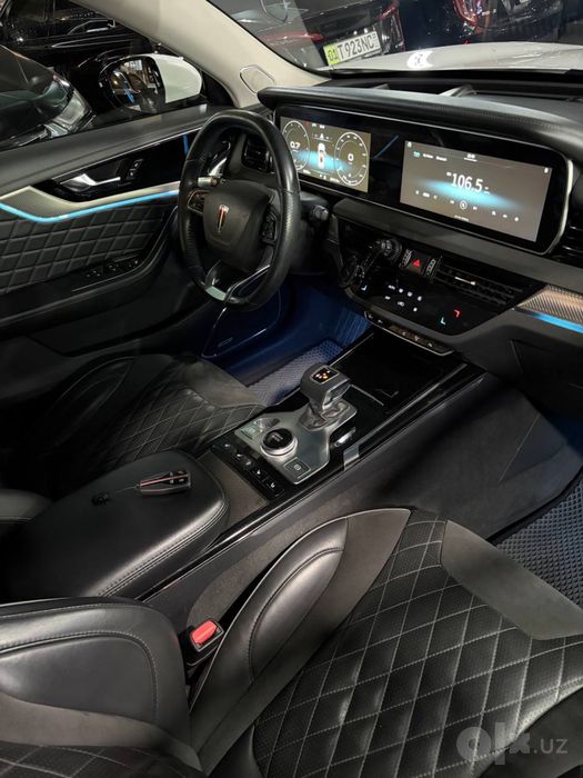 Hongqi HS5 ideall