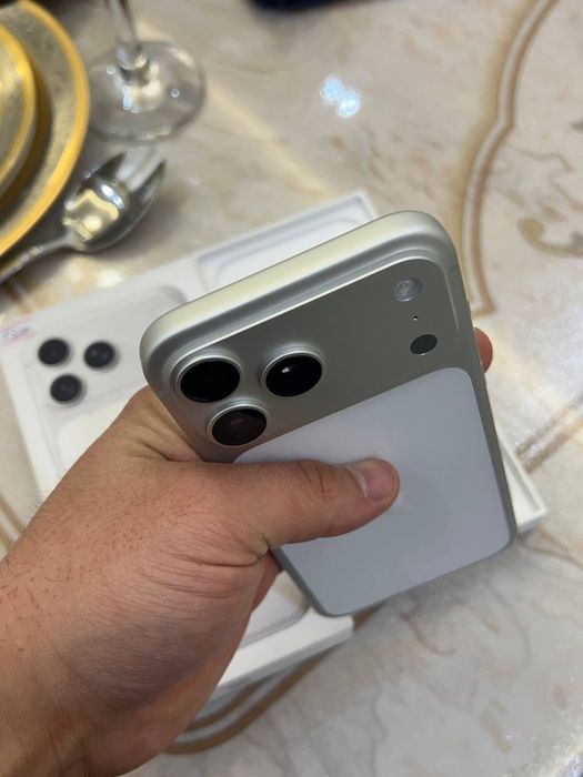 Iphone 17 pro max srochna