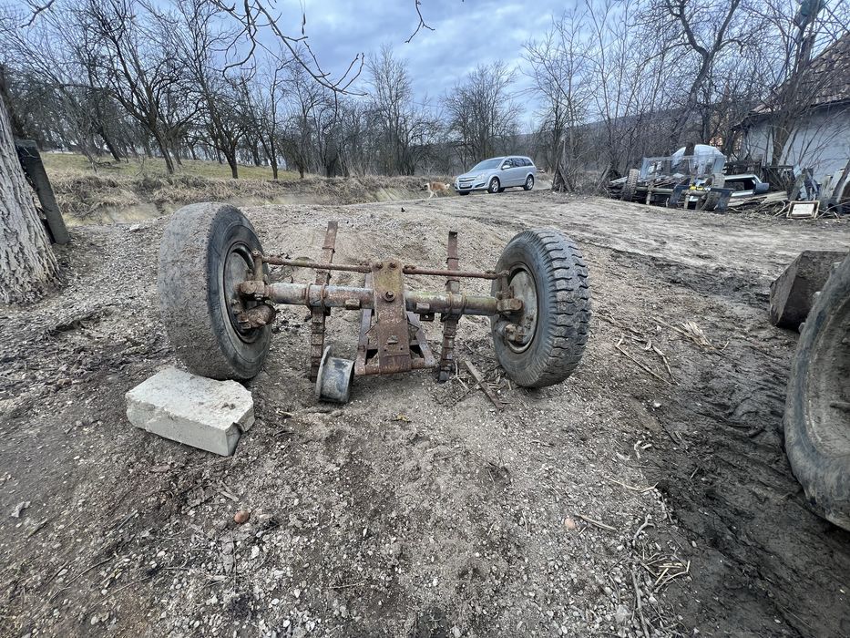 Axe remorca româneasca