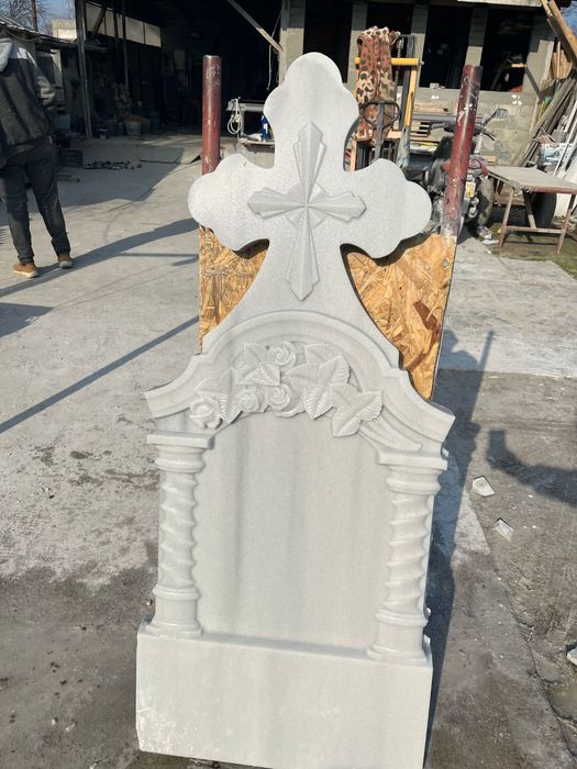 Cruci de marmura engross