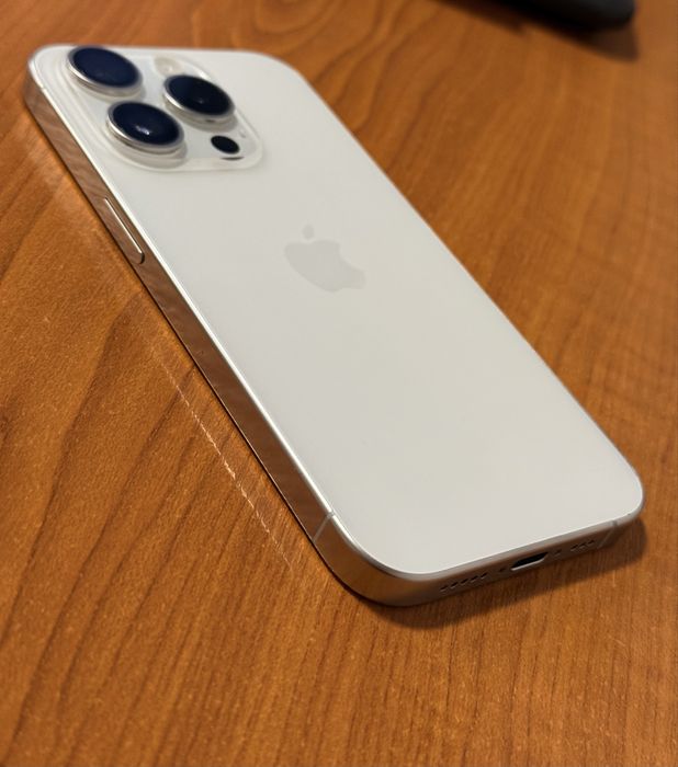 iPhone 15 Pro White Alb 256 GB