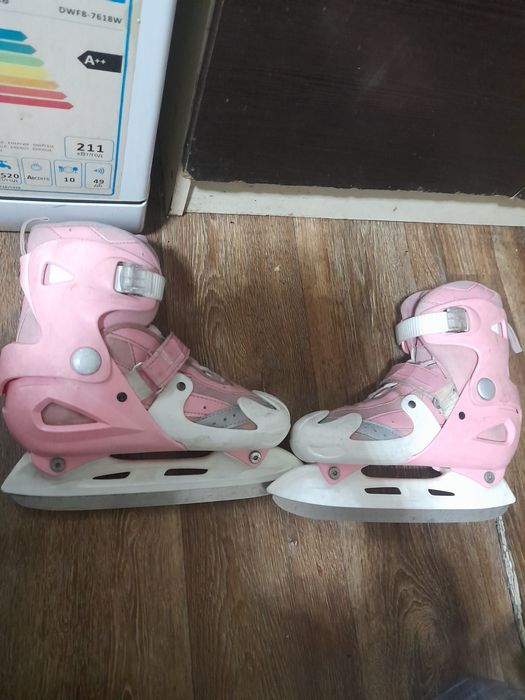 Коньки  Nike хорошие