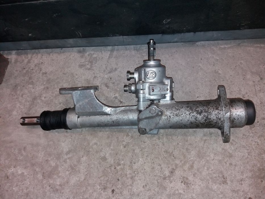 Рулевая рейка VAG Volkswagen Passat Santana B2 AUDI 80-90 В2/B3/B4