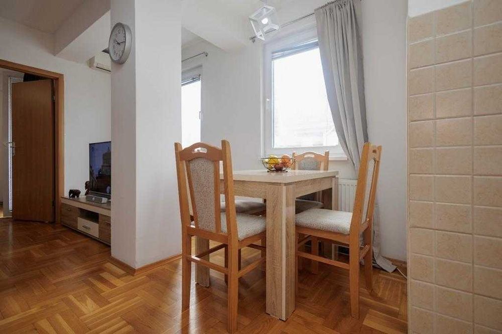 Дава се под наем Двустаен апартамент в Бургас, Лазур - 64 кв.м за 280.5 € - Снимка #3