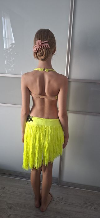 Продам бальные платья б/у