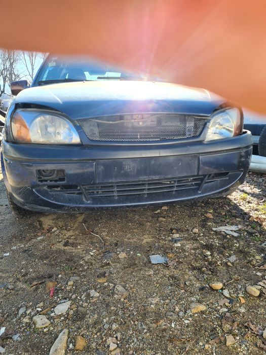 Форд Фиеста 1.3 Ford Fiesta 1.3 на части